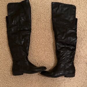 Relativity Sleek Black Over the Knee Boots